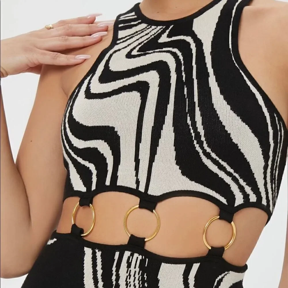 Abstract o-ring sweater dress